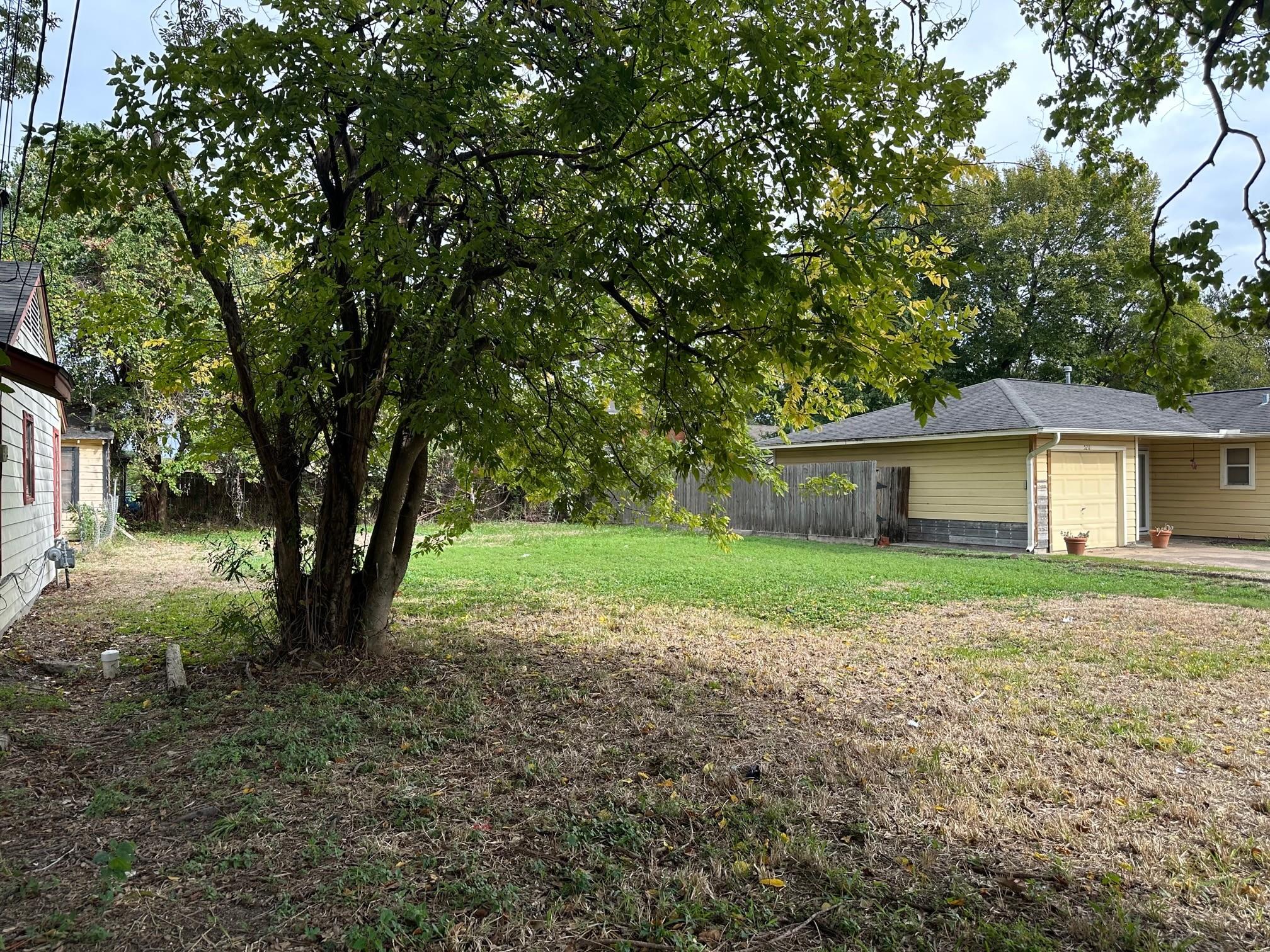 Land in Houston 2