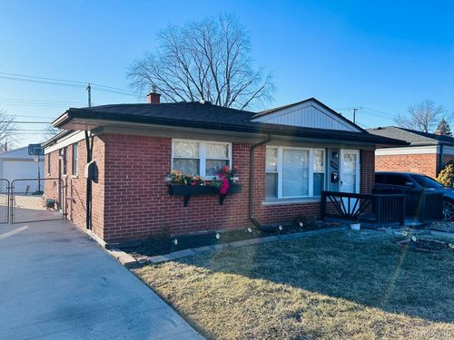 6784 Cooper St, Taylor, MI, 48180-1618 | Card Image