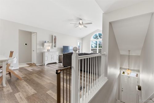 3402 Tremonte Cir N, Rochester, MI, 48306-5003 | Card Image