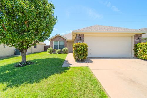 704 Linden Ave, Wylie, TX, 75098-6930 | Card Image