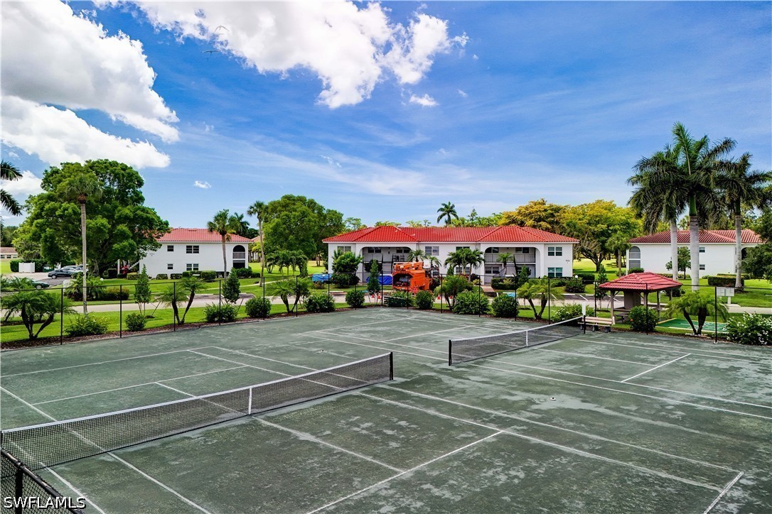 Residential in Naples