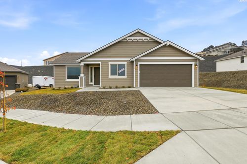 6650 W 28th Ave, Kennewick, WA, 99338-2737 | Card Image