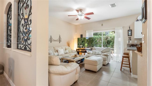 12752 Sw 49 Th Ct, Townhouse with 4 bedrooms, 3 bathrooms and null parking in Miramar FL | Image 8