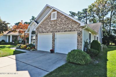 1605 Sweetbay Drive, Home with 2 bedrooms, 2 bathrooms and null parking in Toms River NJ | Image 2