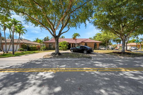5172 Nw 84th Rd, Coral Springs, FL, 33067-1836 | Card Image
