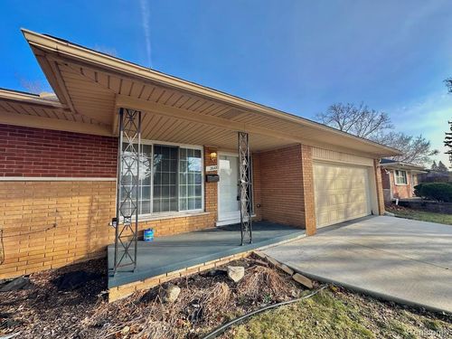 26420 Crystal Ave, Warren, MI, 48091-4009 | Card Image