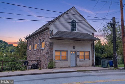 504 S 1st Avenue, COATESVILLE, PA, 19320 | Card Image