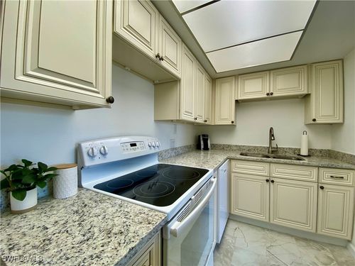 apt-107-4906 Victoria Dr, CAPE CORAL, FL, 33904-9561 | Card Image
