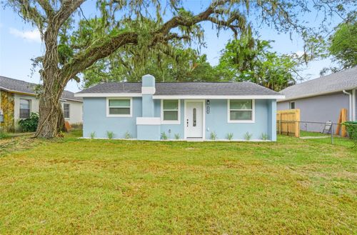 8206 N Hillsborough Ln, TAMPA, FL, 33604-3529 | Card Image