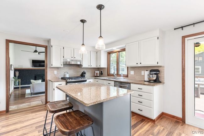 4292 Persimmon Path, House other with 4 bedrooms, 3 bathrooms and null parking in Liverpool NY | Image 8