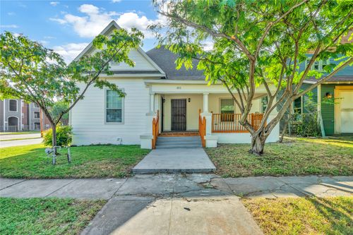 351 Pennsylvania Avenue, Fort Worth, TX, 76104 | Card Image