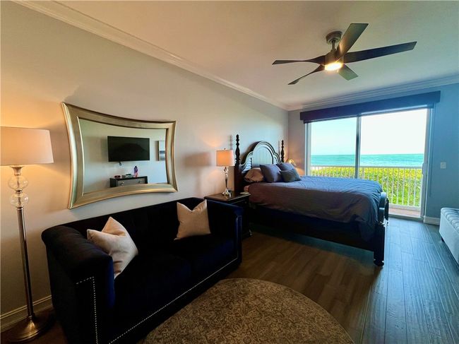 204A - 4160 N A1a, House attached with 3 bedrooms, 2 bathrooms and null parking in Hutchinson Island FL | Image 14