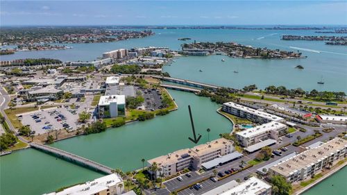 105-7425 Bay Island Dr S, South Pasadena, FL, 33707-4533 | Card Image