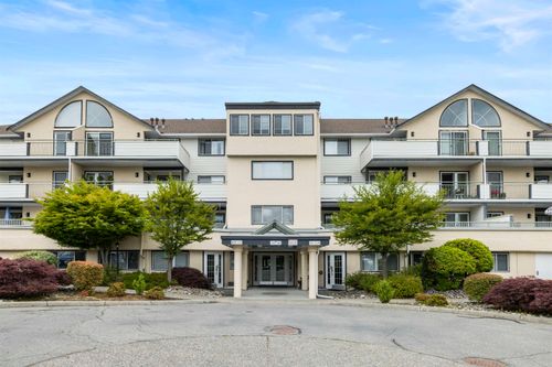 303-19645 64 Ave, Langley, BC, V2Y1L2 | Card Image