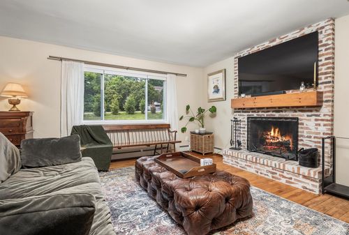 3 Oriole Dr, Woodstock, NY, 12498-1920 | Card Image