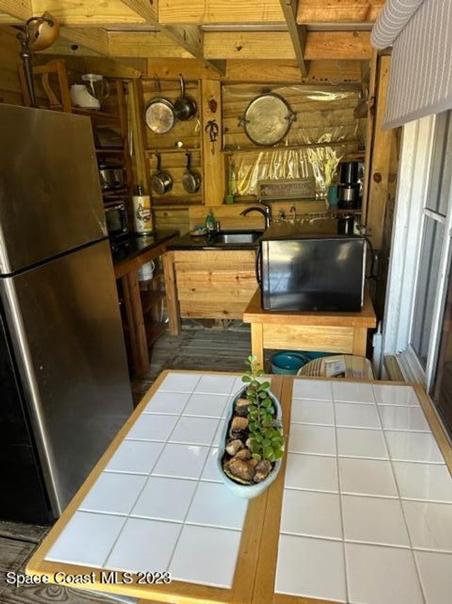 1 4755 87th Street, For Rent in Sebastian Zoocasa