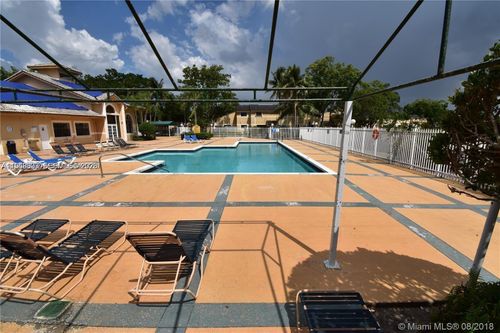 apt-304-400 Palm Cir W, Pembroke Pines, FL, 33025-4607 | Card Image