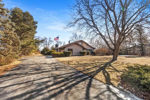W330S8160 Country Lane, Mukwonago, WI, 53149 | Card Image