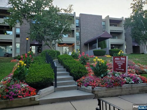 1 River Rd, Nutley, NJ, 07110-3411 | Card Image