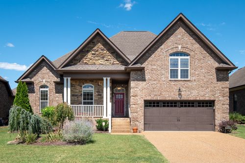 2011 Stonebrook Cir, Mount Juliet, TN, 37122-4573 | Card Image