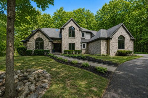 W5971 Pheasant Ln, Plymouth, WI, 53073-3353 | Card Image