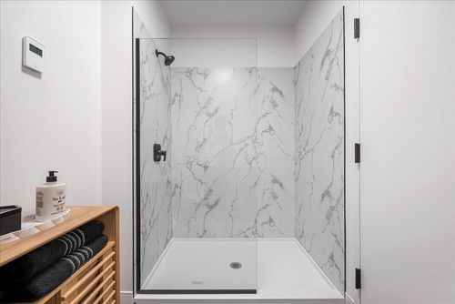unit-102-8 Chester Ave, White Plains, NY, 10601-5109 | Card Image