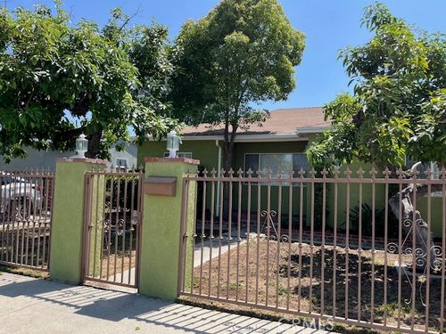 9025 Gullo Ave, Pacoima, CA, 91331 | Card Image