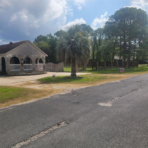3710 19th St N, Texas City, TX, 77590-4071 | Card Image