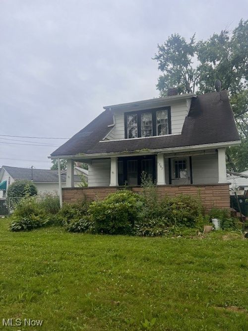 1767 Northfield Ave Nw, Warren, OH, 44485-1730 | Card Image
