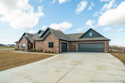 5891 E 142nd Street, House other with 4 bedrooms, 2 bathrooms and null parking in Collinsville OK | Image 1