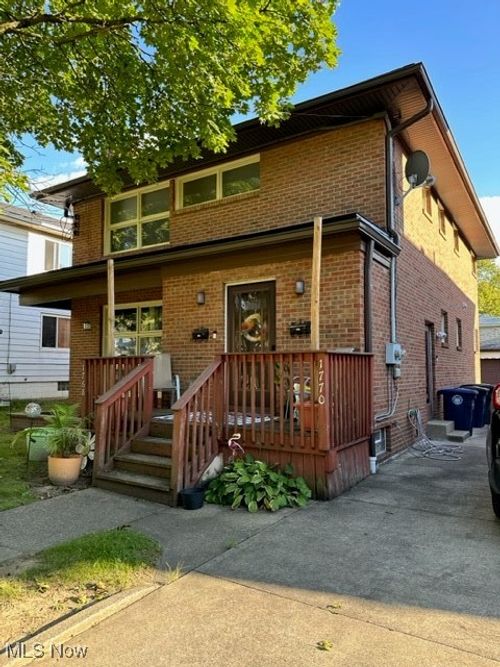 1768 Liberty Dr, Akron, OH, 44313-6346 | Card Image