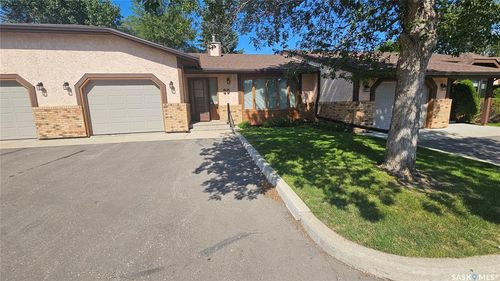 30-310 Kingsmere Blvd, Saskatoon, SK, S7J4S4 | Card Image