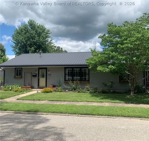 2726 Morrell Ave, Saint Albans, WV, 25177-2135 | Card Image