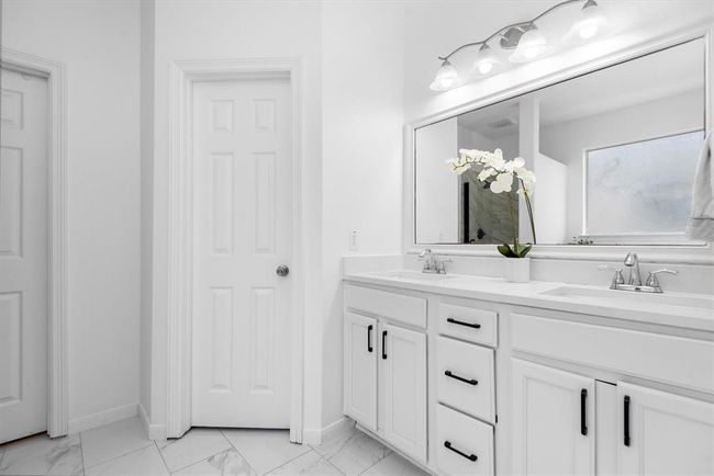 2023 Creek Run Dr, House other with 4 bedrooms, 3 bathrooms and 2 parking in Pearland TX | Image 41