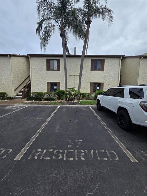 apt-2307-11505 7th Way N, St Petersburg, FL, 33716-2621 | Card Image