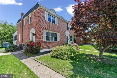 302 Lakeview Dr, RIDLEY PARK, PA, 19078-3708 | Card Image