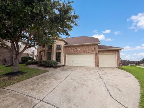 8611 Bright Angel Ln, Cypress, TX, 77433-6678 | Card Image