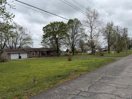 300 S Holmes Ave, Wheaton, MO, 64874 | Card Image