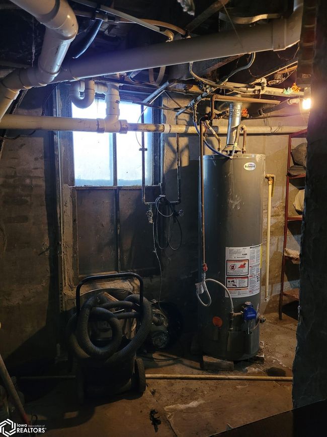 202 N West St, House other with 4 bedrooms, 2 bathrooms and null parking in Sigourney IA | Image 46