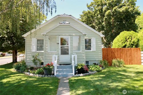 411 S Sprague St, Ellensburg, WA, 98926-3721 | Card Image