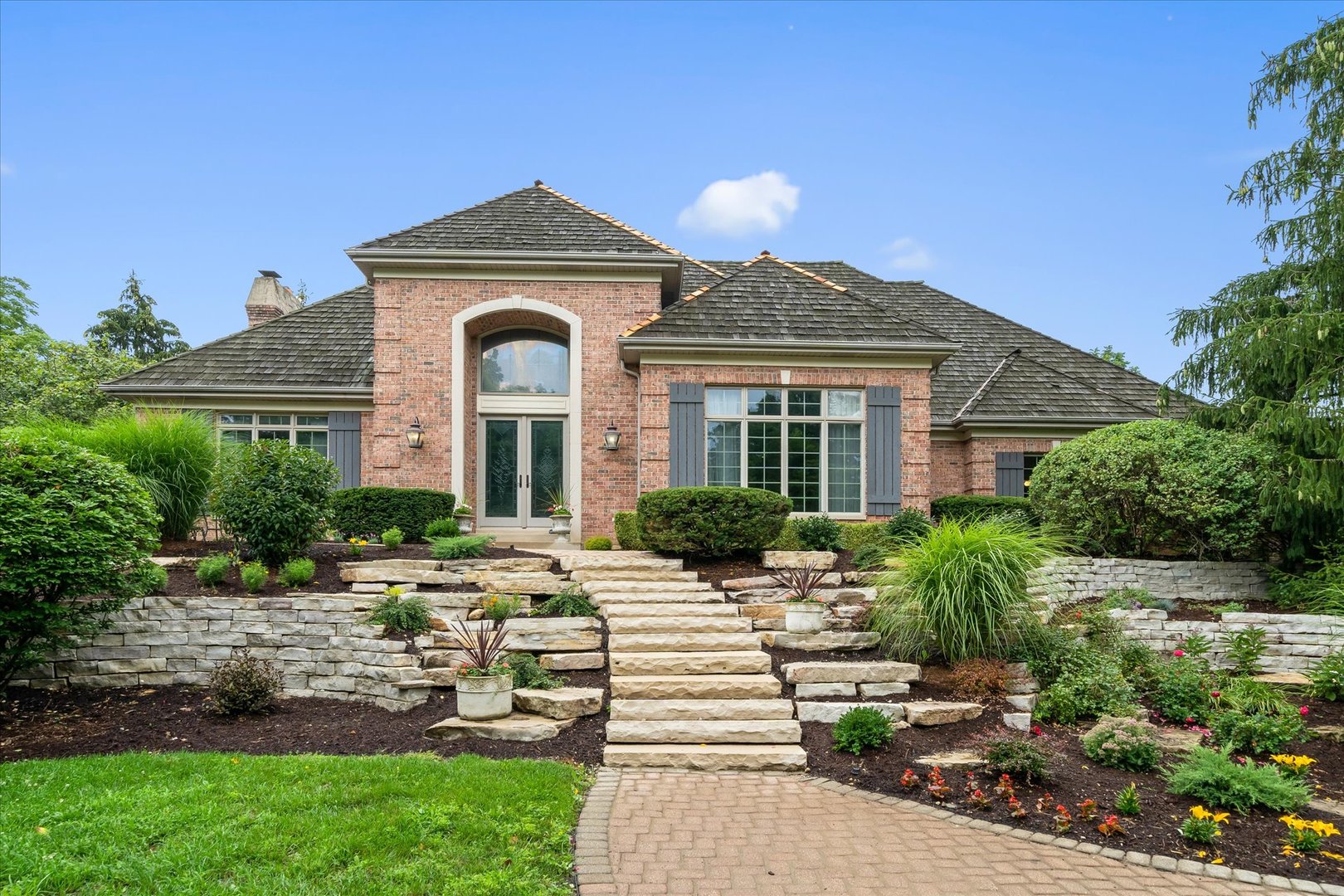 36W708 Stoneleat Road, Sold in St. Charles Zoocasa
