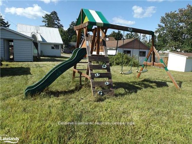 11 Laurentian St, House other with 4 bedrooms, 1 bathrooms and 2 parking in Deep River ON | Image 44