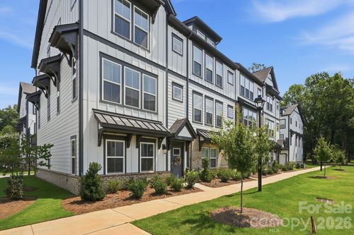 215 Tamala St, Davidson, NC, 28036-9386 | Card Image