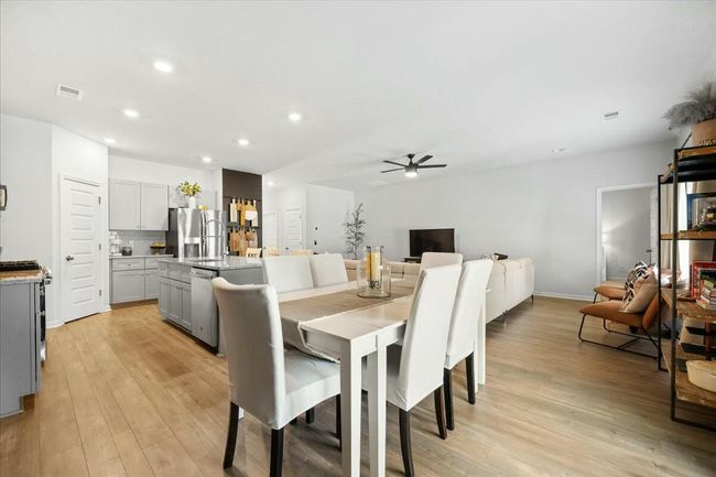 Eat in Kitchen | Image 20