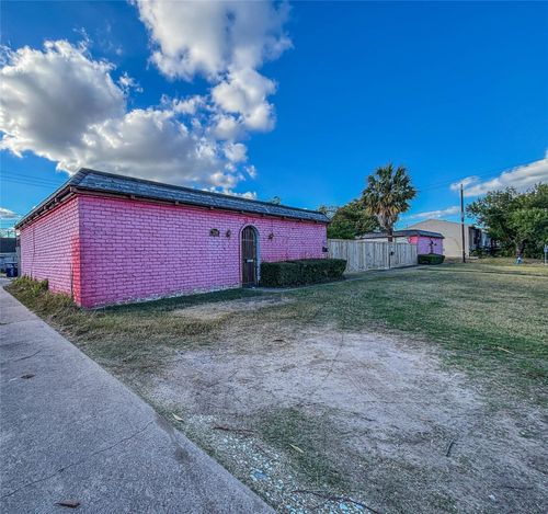 7206 S Gessner Rd, Houston, TX, 77036-5412 | Card Image