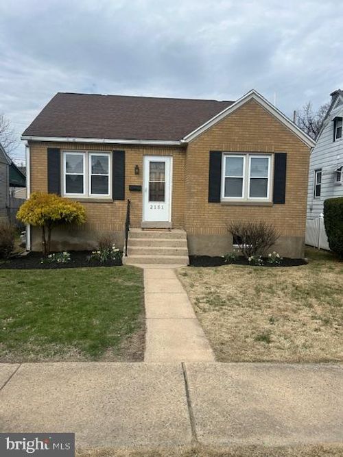 2151 Reading Ave, READING, PA, 19609-2030 | Card Image