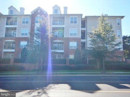 425-4850 Eisenhower Ave, ALEXANDRIA, VA, 22304-7328 | Card Image