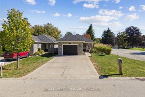 1807 8th Ave W, Owen Sound, ON, N4K0A7 | Card Image