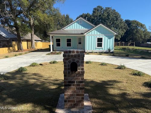 632 Oakleigh Ave, Gulfport, MS, 39507-2867 | Card Image