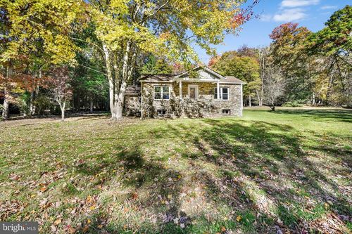 165 Ben Titus Rd, TAMAQUA, PA, 18252-4820 | Card Image